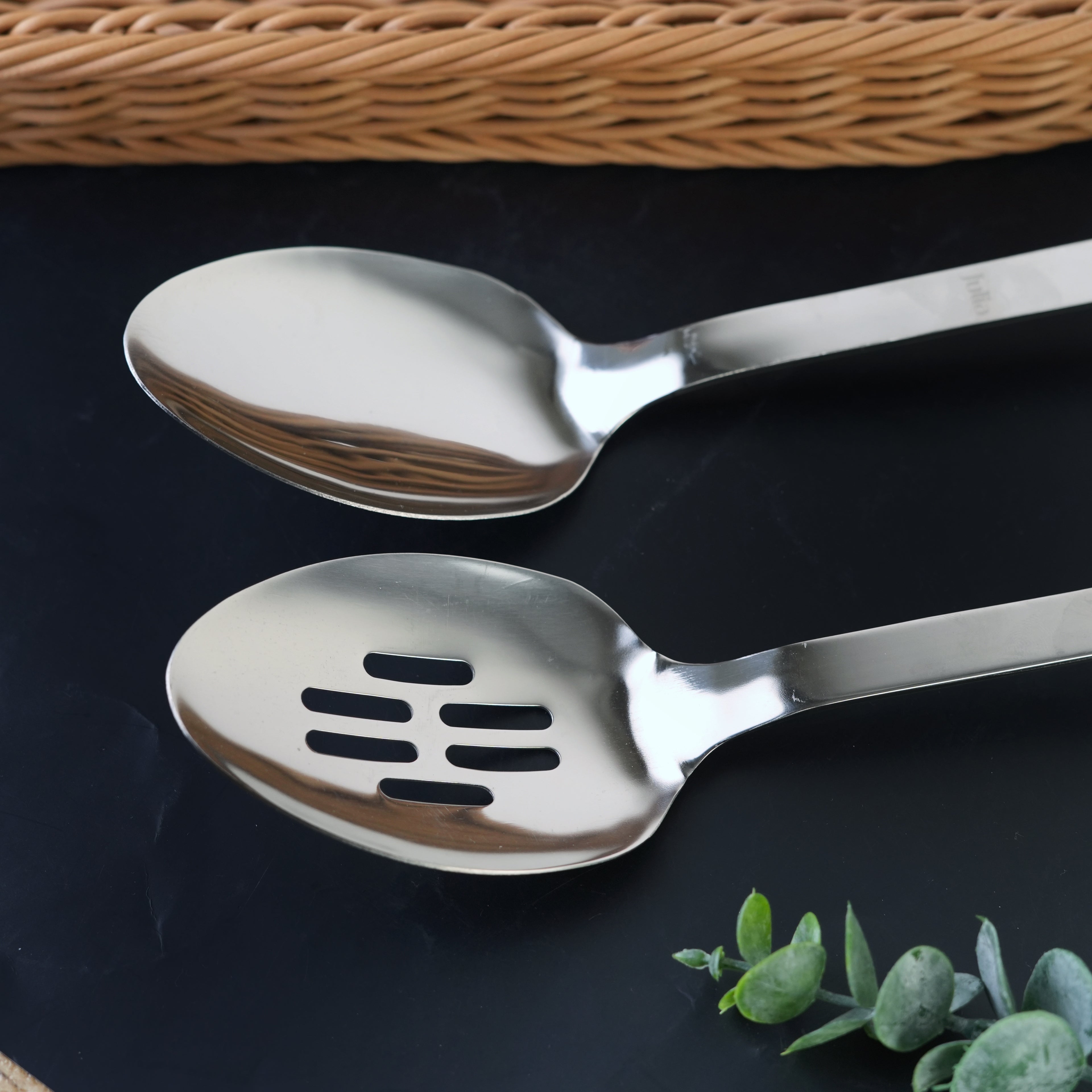 جوليا معلقة رز مخرم ستيل فضي