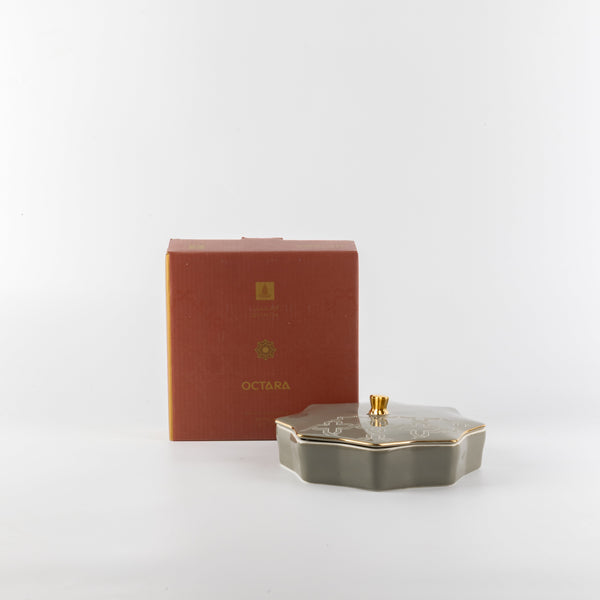 Okhtara Medium Tumriyah – Grey + Gold